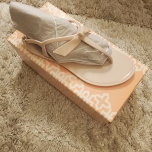 Gianni Bini nude colored sandals NWT- Size 6